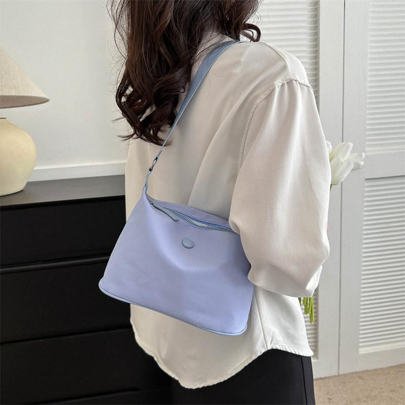 Fashionable And Stylish Autumn Season Single Shoulder Tote Bag For Women In Black Pink Blue Or White