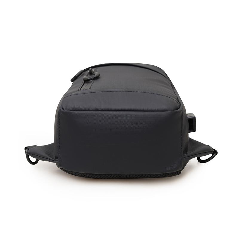 Lightweight Men's Crossbody Bag Shoulder Bag Outdoor Sports Chest Bag