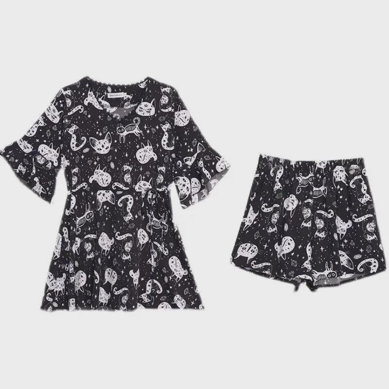 Plus Size Women's Summer Lace Collar Slimming Two-Piece Set: Short Sleeve Top & Printed Shorts