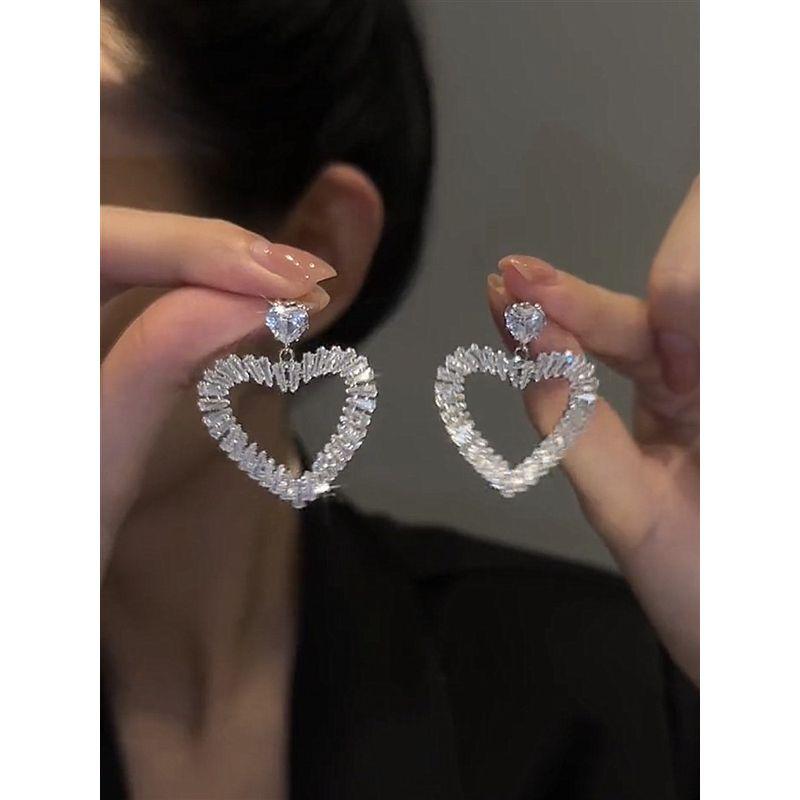 Needle Fashion Zircon with Diamond Love Heart Earrings High-Key Dignified Eardrops Internet Celebrity Easiest for Match Fashion Generous Earrings