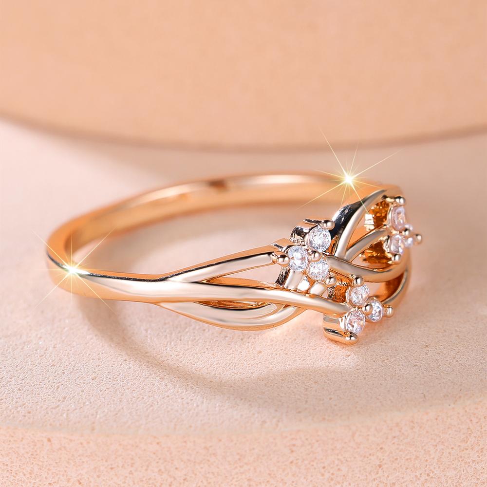Einfache Elegante Goldfarbene Hohle Blume Fingerringe für Frauen Ethnisch Brautring Hochzeitsschmuck