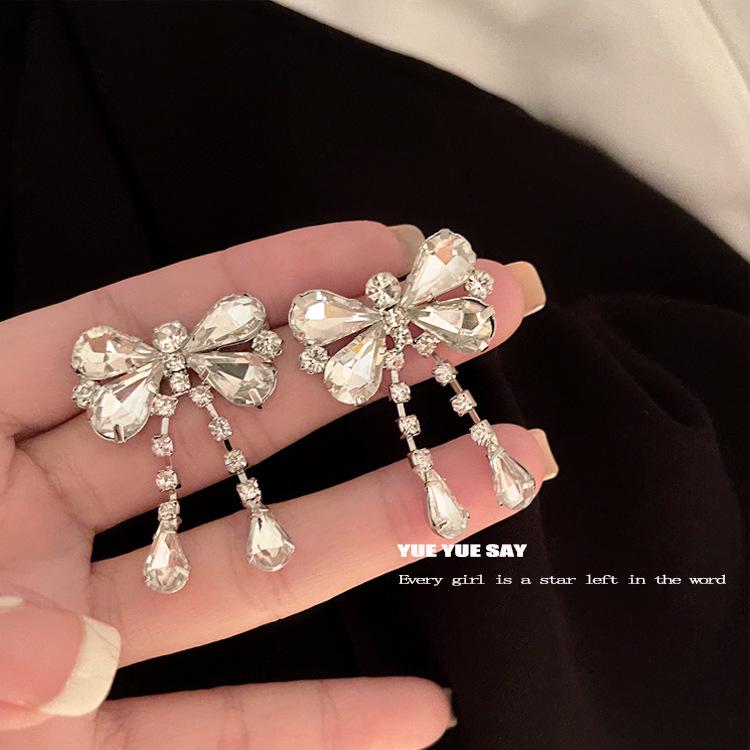 French Retro Zircon Pearl Stud Earrings - Elegant, Versatile Light Luxury Design for Women