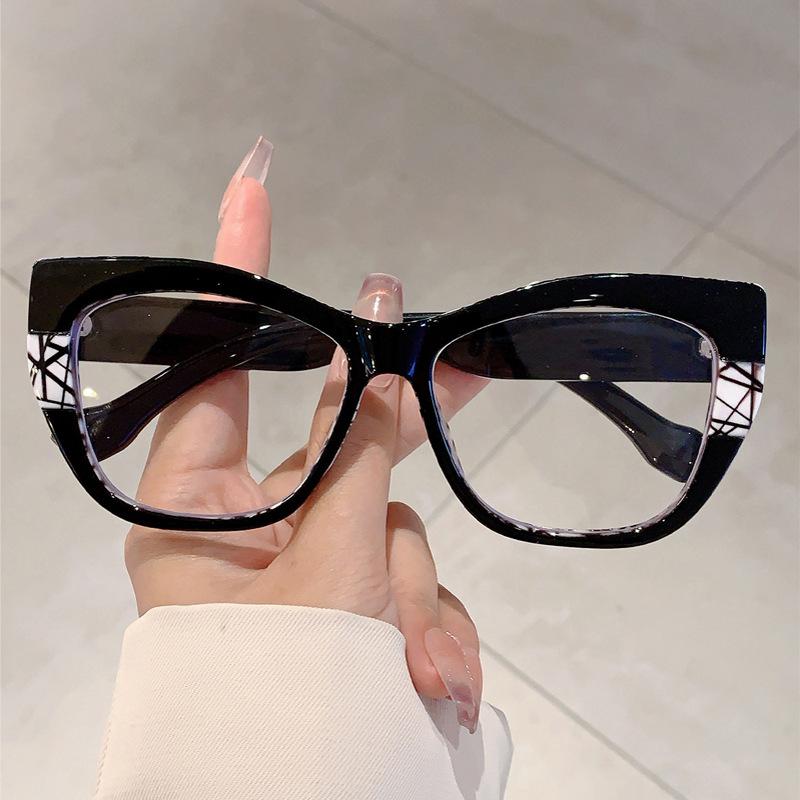 

Women Line Splicing Anti Blue Light Glasses Trend Cat Eye TR90 Large Frame Glasses Computer Blue Light Blocking Plain Spectacles