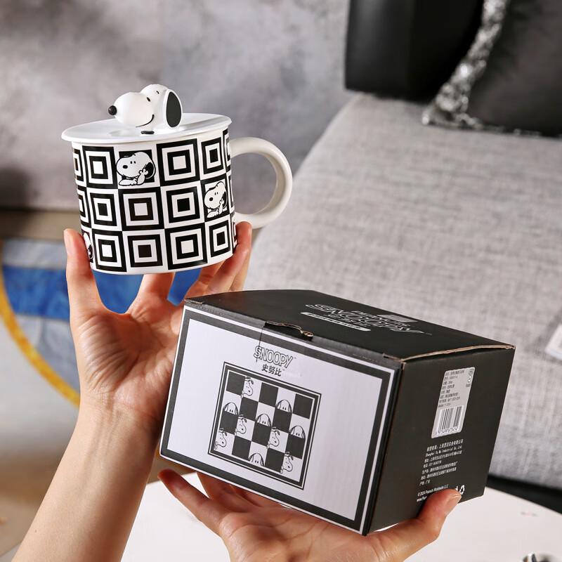 Snoopy Ceramic Mug with Lid