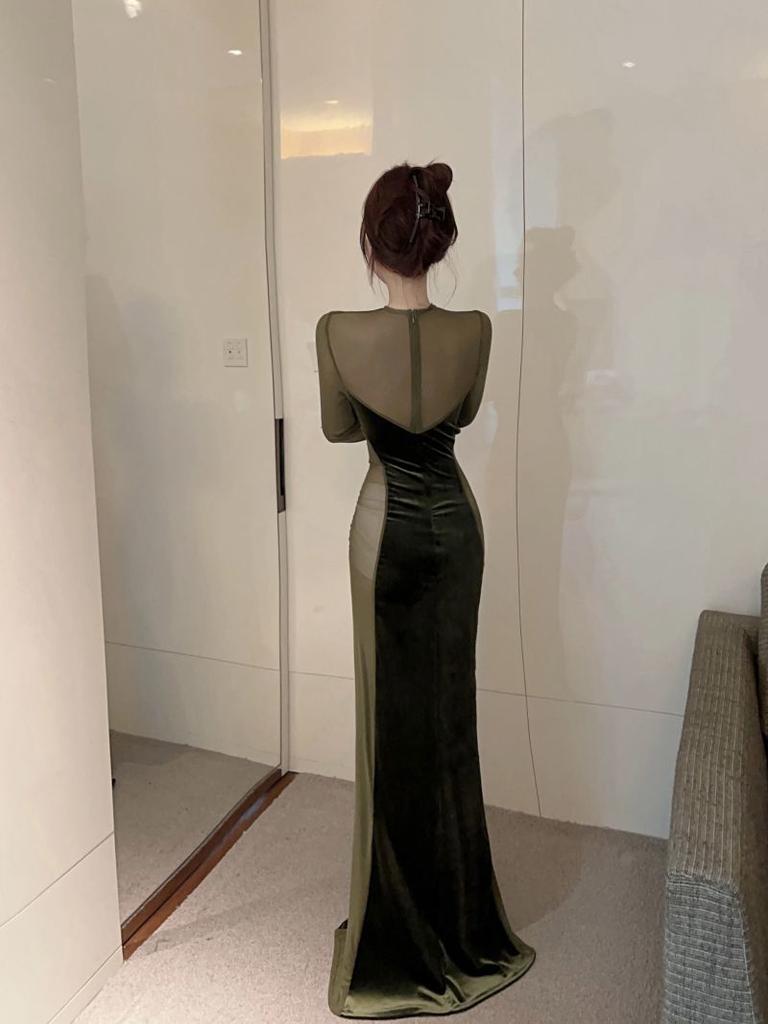 Evropská americká móda Klasické Dámské Temperament Kulatý výstřih Síťovina Dlouhý rukáv Sametové šaty Rybí ocas Dlouhá sukně