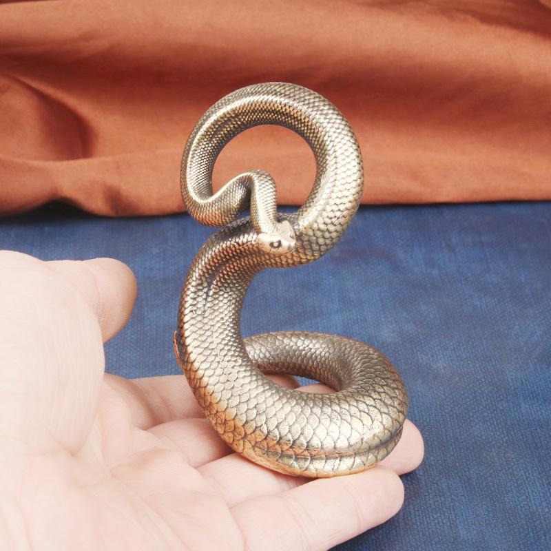 Masivní mosazná stolní ozdoba Zmije Rok Znamení Zvěrokruhu Bronzová socha Řemeslný dárek Měděné zboží Velkoobchod