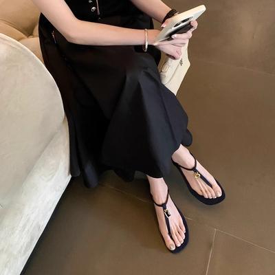 Su Yinyin Has the Same Retro Mandarin Duck Design Gold Buckle T with Toe Flat Sandals Women's Round Head Versatile Open-toed Sandals
