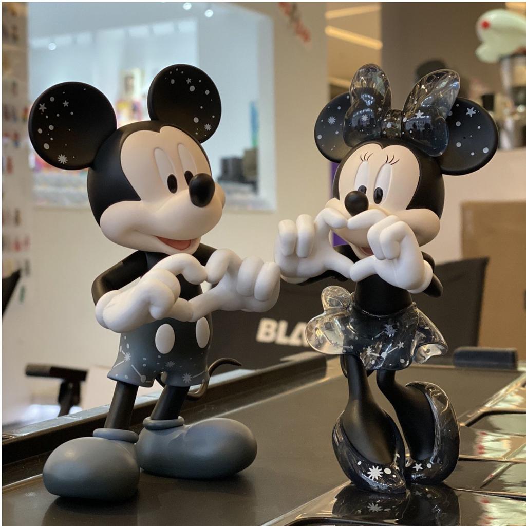 Heart-Shaped Minnie and Mickey Figurines Wedding Decorations Mickey Mouse Trendy Toys Engagement Cake Decor Couple