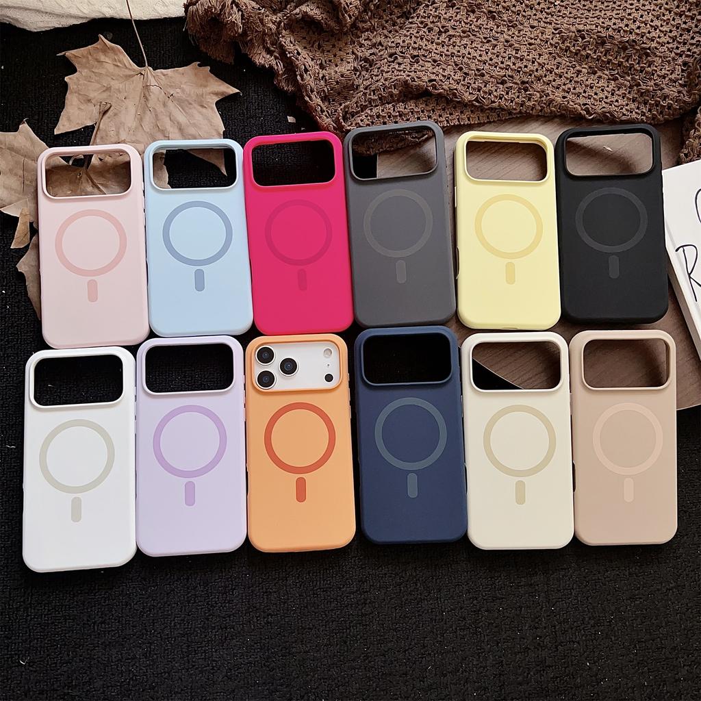 For iPhone 17 Pro Magnetic Case Silicone + PC Protective Phone Back Cover Compatible with MagSafe