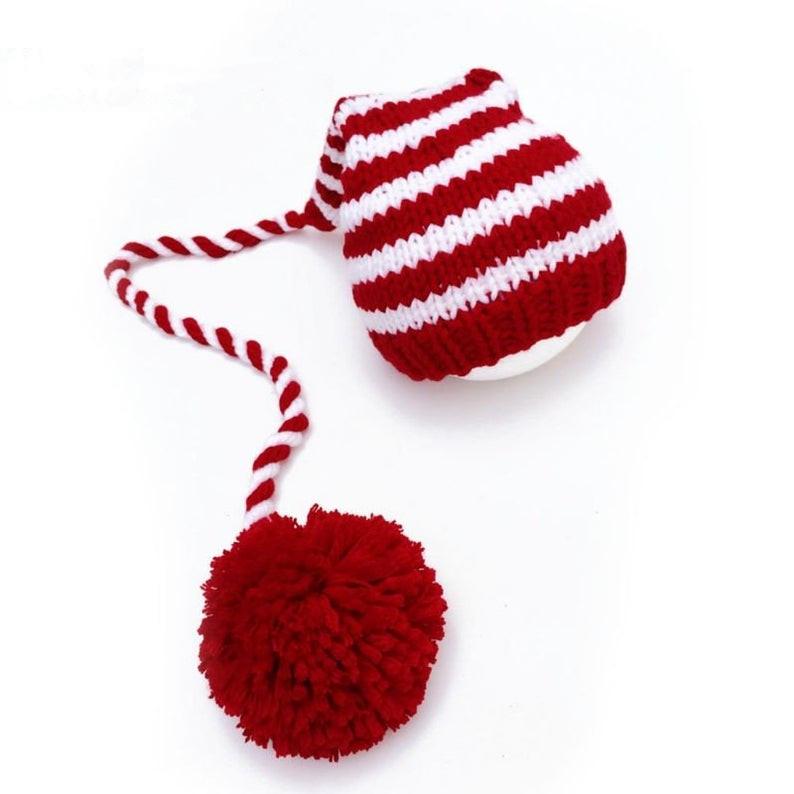 

Winter Baby Long Tail Pom Pom Hat - Photography & Christmas Props for Children