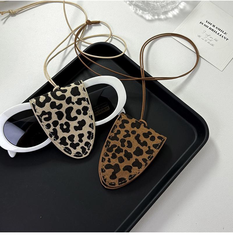 Neck Hanging Sunglasses Clip PU Leather Leopard Print Glasses Chain Storage Necklace Unisex Hanging Rope Portable Sweater Chain