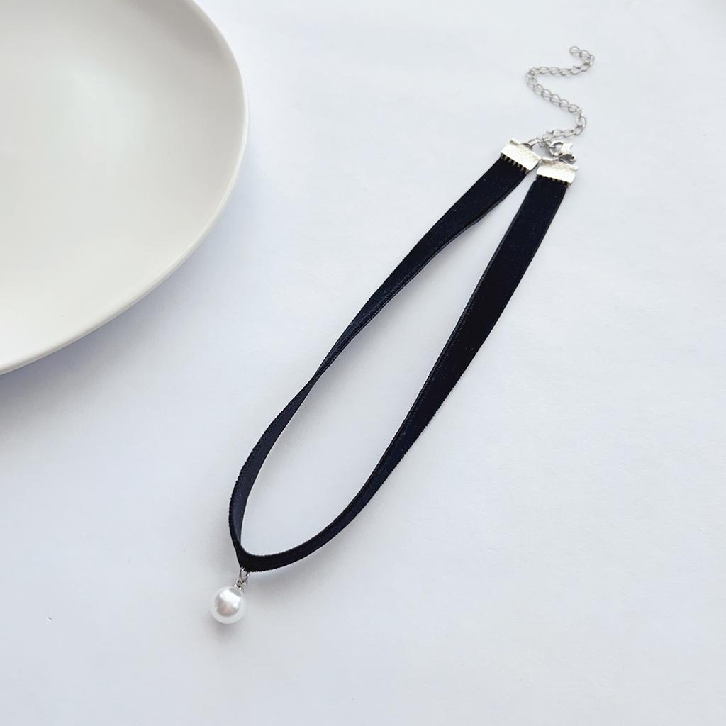 Vintage allgleiches Temperament schwarzes Samtband falscher Perlenanhänger Halsband Halsband Halsbandkette Damen