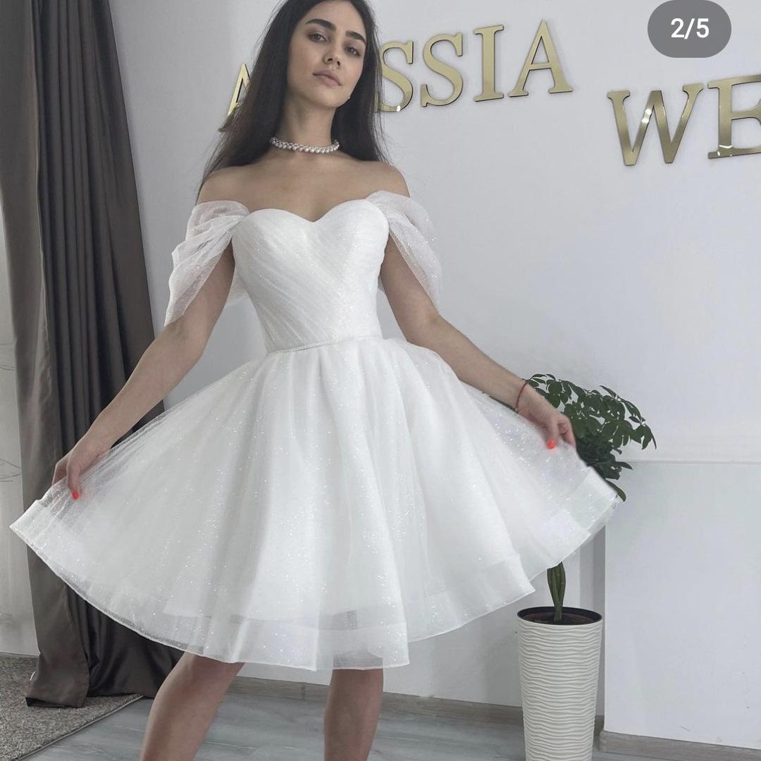 One-word shoulder light wedding dress 1011