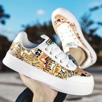 New Men's Fashion Street Graffiti Style Low Top Skateboarding Shoes Comfortable Anti Slip Wear Resistant Versatile Sports Shoes