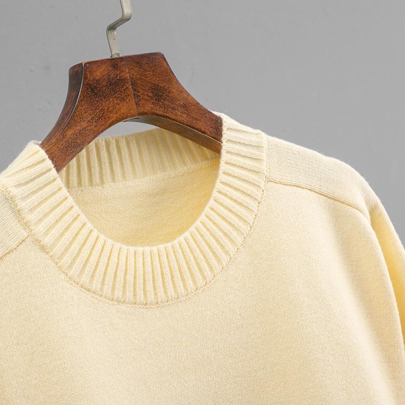 Women's Solid Color Round Neck Loose Knit Pullover Sweater
