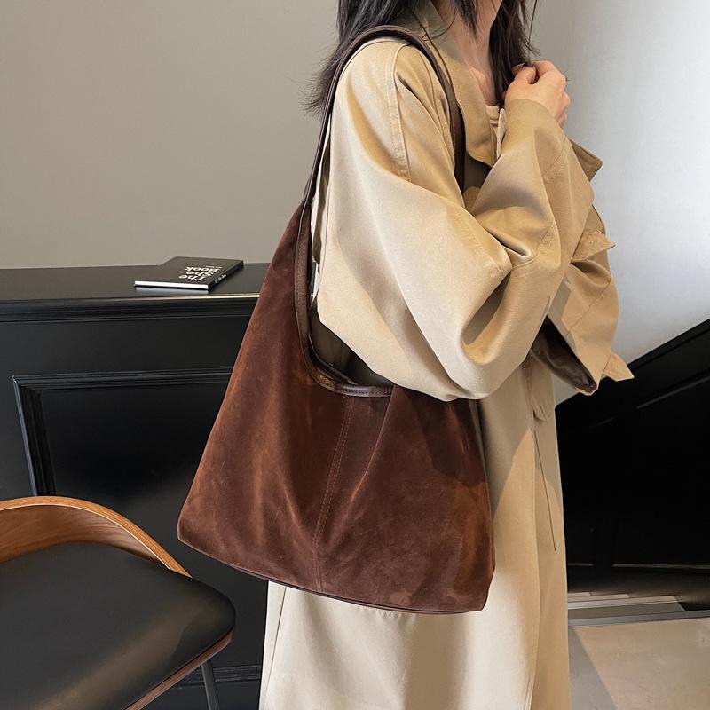 Winter popular Maillard big bag women's 2025 new fashion commuter underarm bag retro suede tote bag