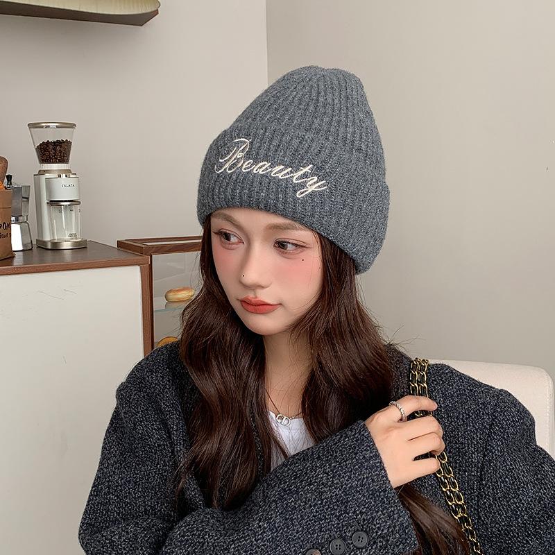 

Warm Knitted Hat for Women Winter Outdoor Cycling Ear Protection Hood Versatile Plain Cold Hat Face Showing Small Knitted Hat 54-62cm