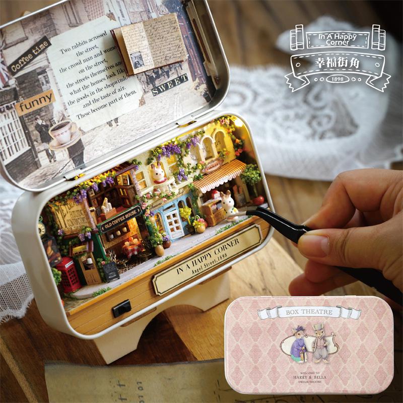 DIY Wood DollHouses Handmade Funny Box Theatre Miniature Box Cute Doll Houses Assemble Kits Birthday Gift Wooden Toys For
