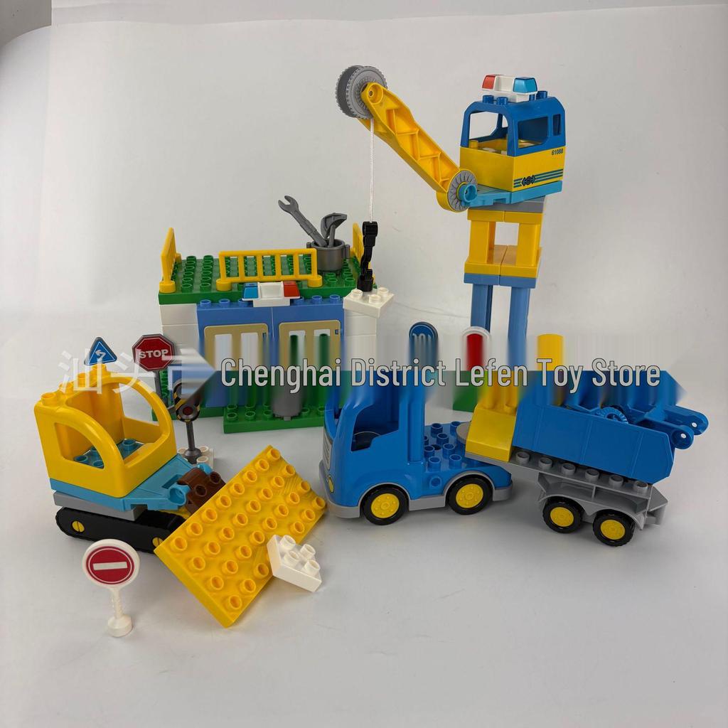 Large Particle Construction Set: Tower Crane, Bulldozer, Dumper, and Transport Vehicle Toys.