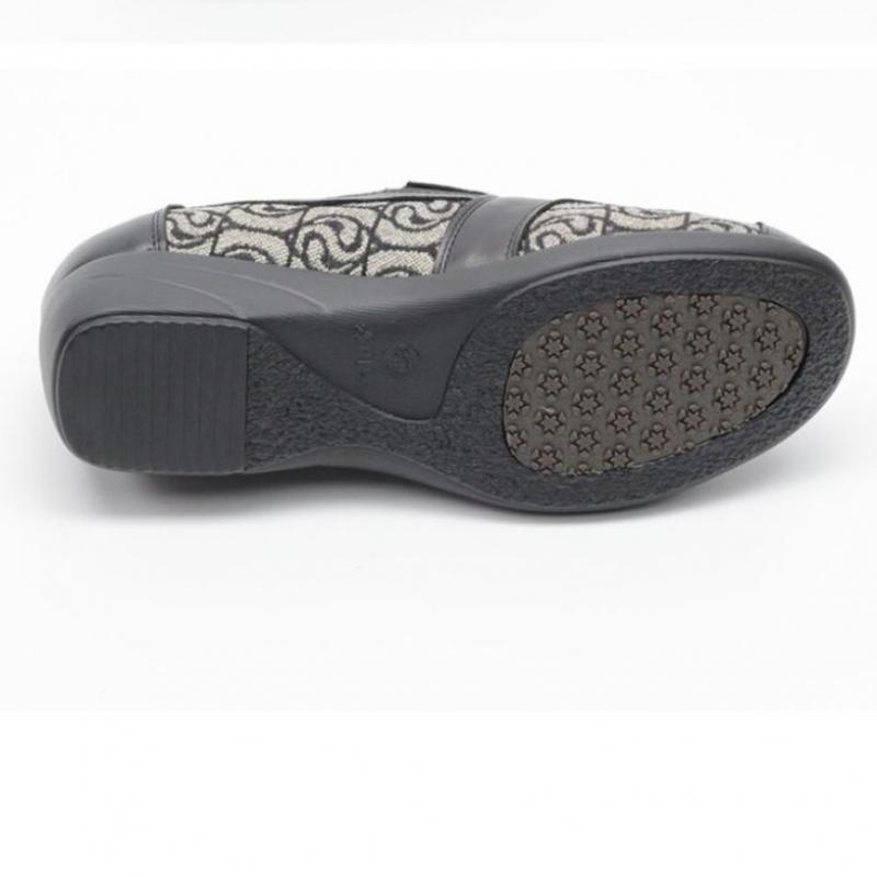 Shiz Madam Women S Wave Pattern Leather Slip On ShoeS A42341