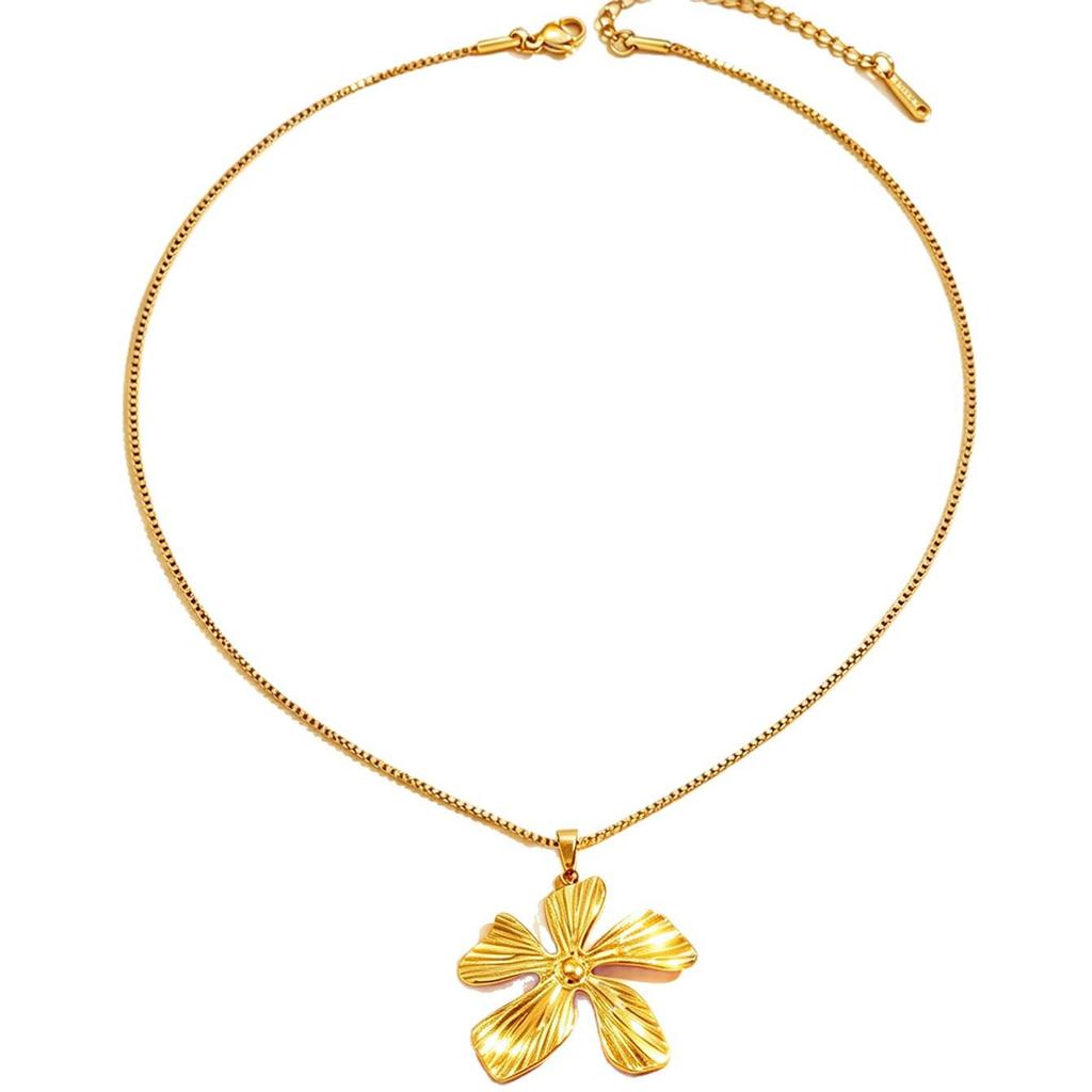 18K Gold Plated Stainless Steel Flower Pendant Necklace - Elegant Resort Style Clavicle Chain