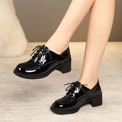 Sales Deep Lace-up Women's Single Shoes with Cashmere Warm Mid-heel Korean Patent Leather Women's Shoes Large Size