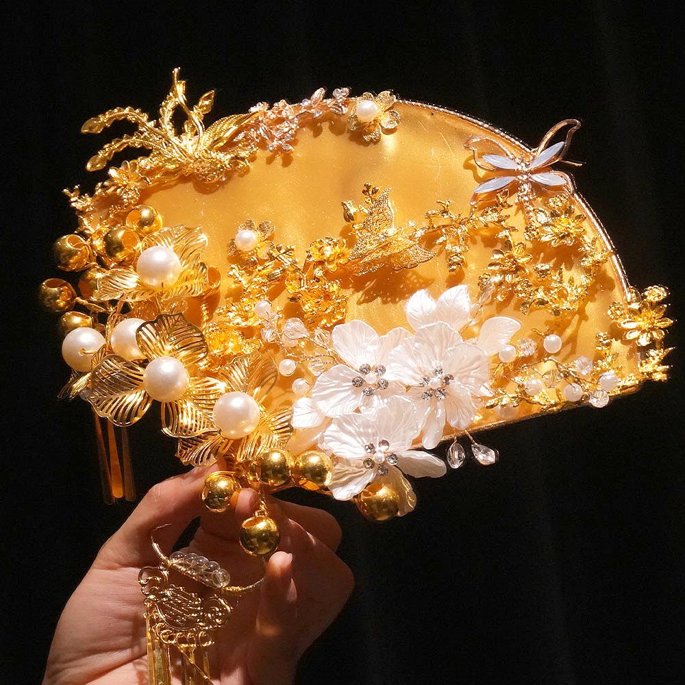 Original Handmade Red Xiuhe Wedding Fan for Bride - Ancient Style Bridal Accessory.