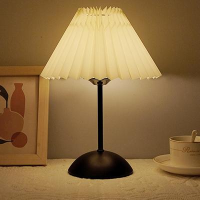Nordycka Lampka Nocna do Sypialni Biurko Domowy Abażur z Tkaniny Lampy na Stół w Jadalni Bar Światło Atmosferyczne Plecione USB Dekoracja Wnętrz