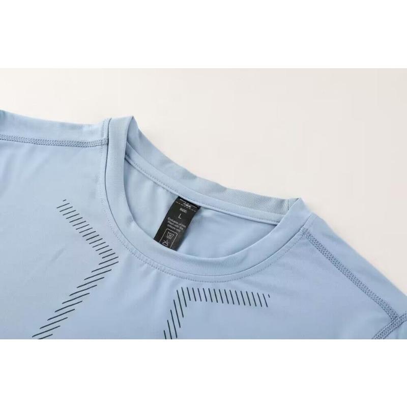 Men's Compression Long Sleeve T-Shirt, Quick-Dry Athletic Workout Top With Reflective Stripes