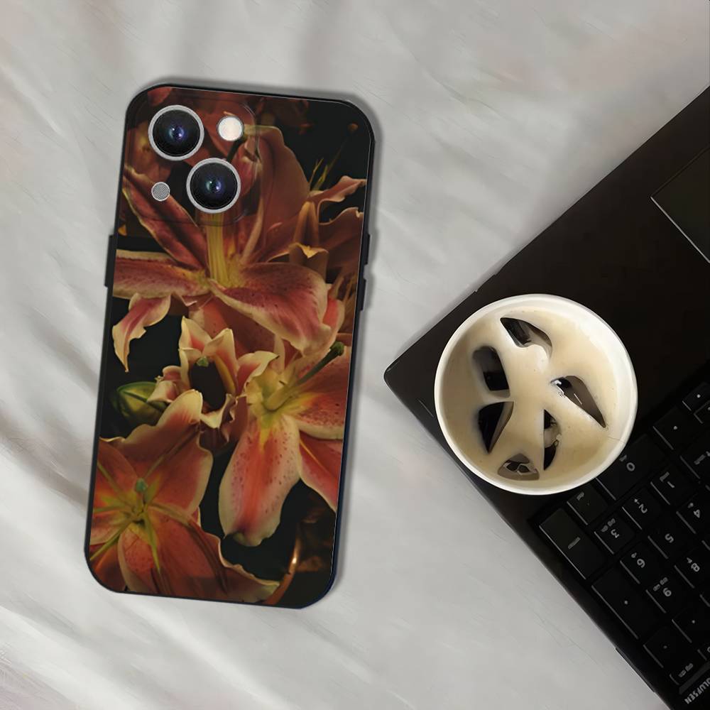 Oil Painting Lily Flower Retro Pattern Phone Case For iPhone 17,16,15,14,13,12,11,Pro,XS,Max,XR,Plus,E,SE4,Mini Black Soft Cover