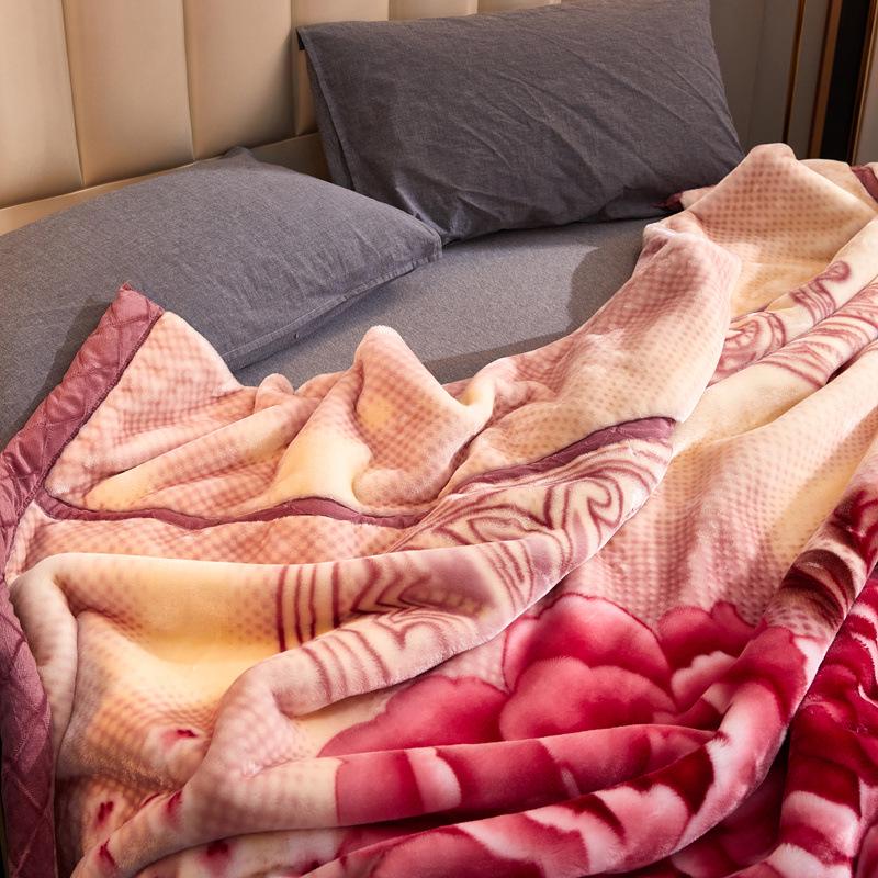 Winter Thickened Raschel Wedding Blanket – Double Layer Quilt for Students & Couples