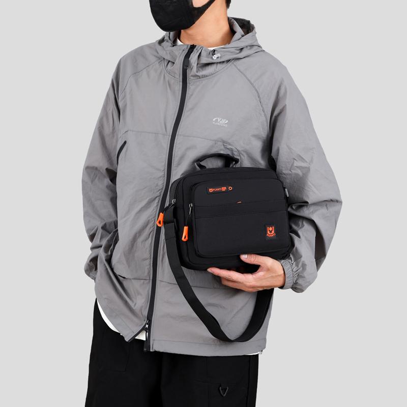 Многофункциональная маленькая мужская сумка — фото 4