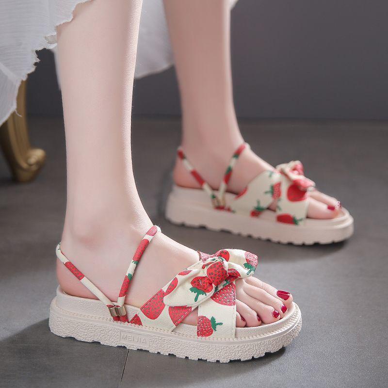 

Thick-soled one-word with sandals women wear summer fairy style 2025 new fashion temperament casual flat-bottomed beach slippers 35