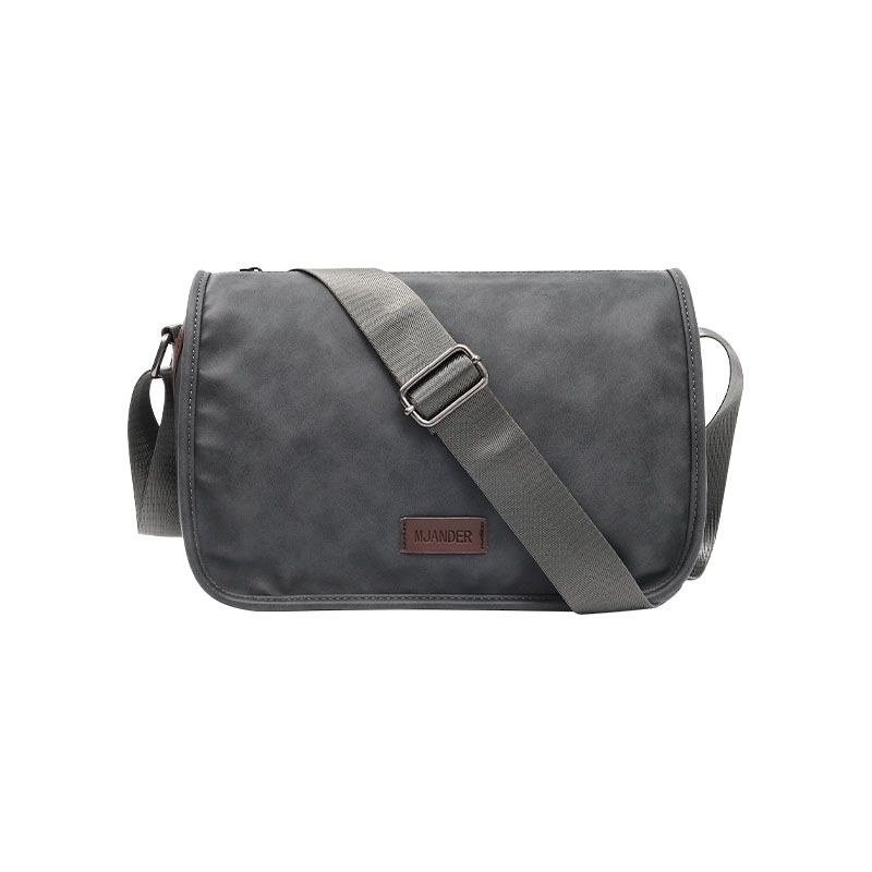 

Foraging Casual Leather Men Gift Messenger Bag Grey