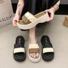 Calzado para mujer – Sandalias