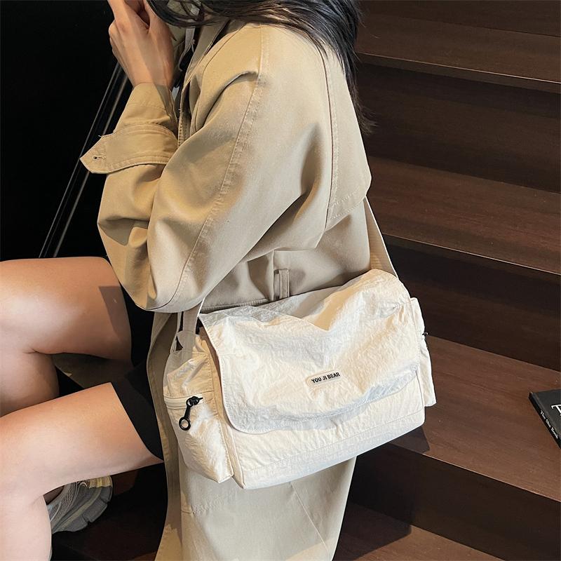 Large Capacity Lightweight Student Shoulder Bag Women Solid Color Crossbody Bag