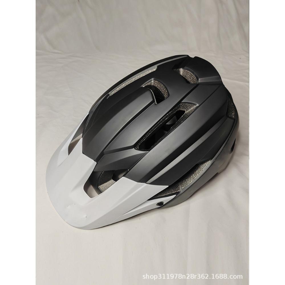 Cycling Helmets Integrated Form Male and Female Adult Mountain Bike Helmets Cycling Off-Road Helmets