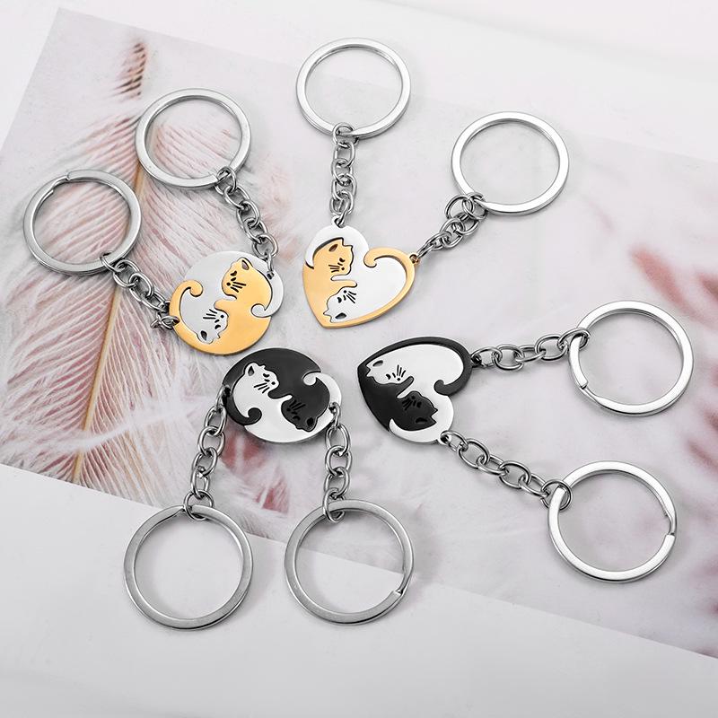 Black & White Love Cat Keychain Pendant for Couples - Stainless Steel Anti-Loss Keyring Accessory