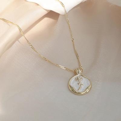 Rose Necklace Female Niche Design Sense French Drip Glaze Desert Rose Chain