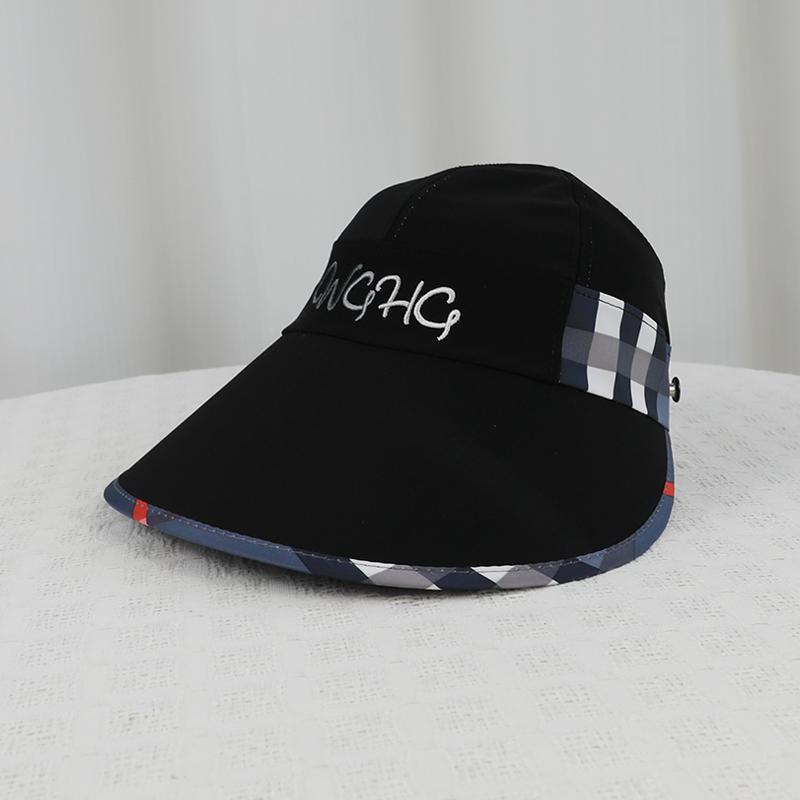 Cappello da sole estivo a tesa larga da donna, cappello da sole a quadri alla moda e versatile, cappello da sole per il tempo libero all'aperto e i viaggi