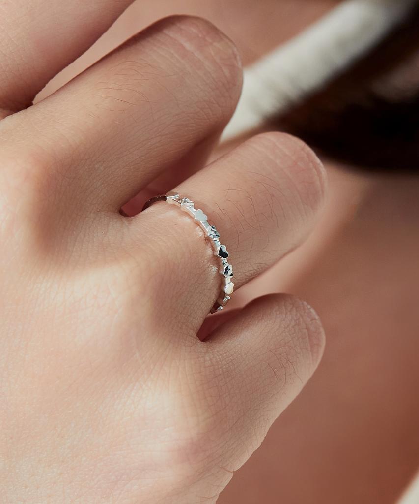 Helene Jewelry 925 Silver Bridge Mini Heart Cut Miss Ring (Type A)