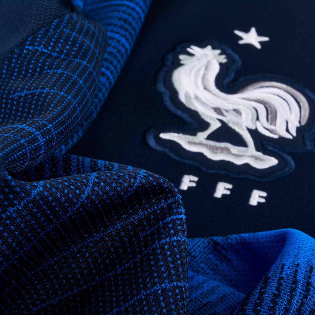 Nike 2018 World Cup France National Team Home Stadium Edition Logo Patch V-Neck T-Shirt Men Tops Navy-Blue 893872-451