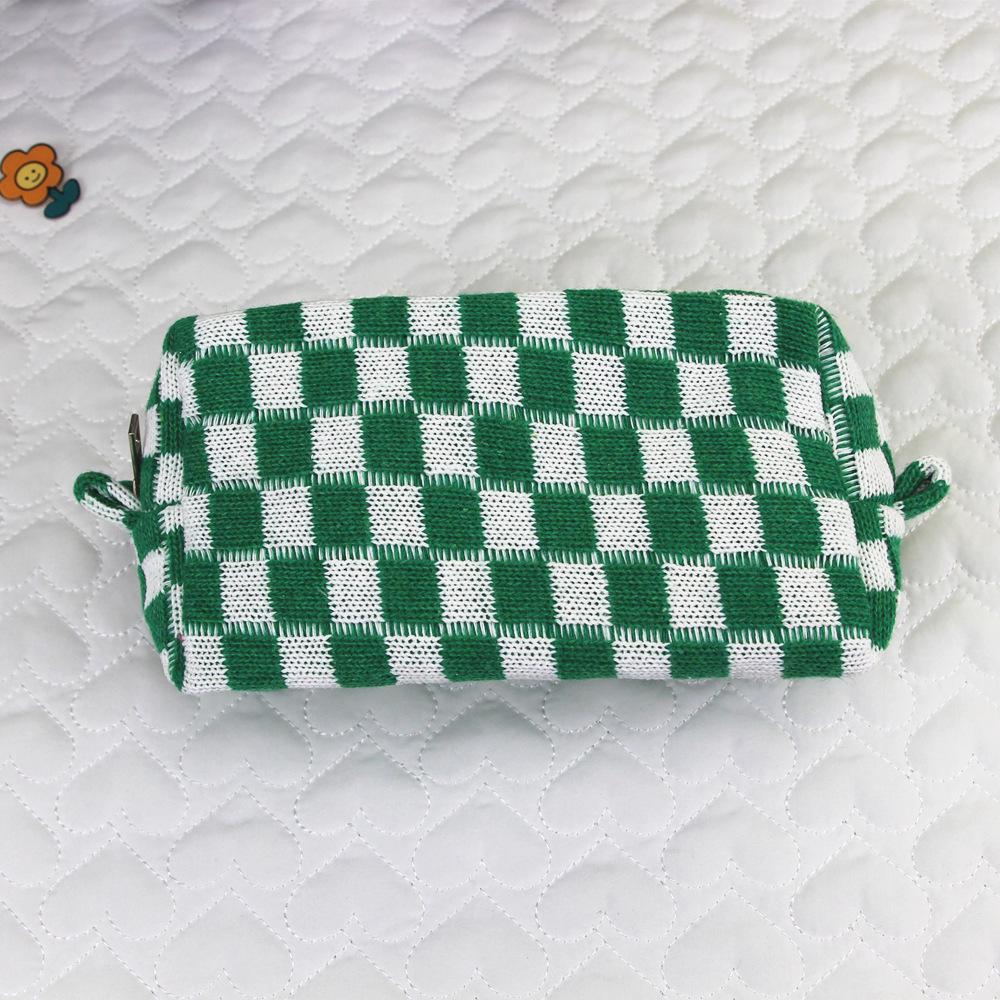 Ins-Style Plaid Knit Makeup Bag - Large Capacity Contrasting Yarn Pencil Case