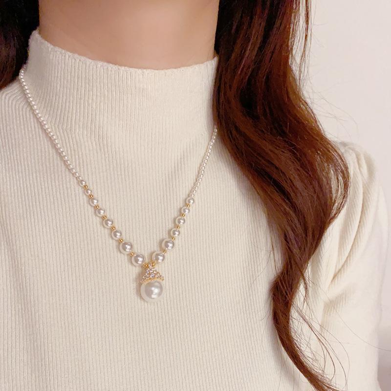 French Zircon Crown Glass Bead Necklace Fashionable Niche Design High-end Light Luxury Temperament Retro Sweater Chain
