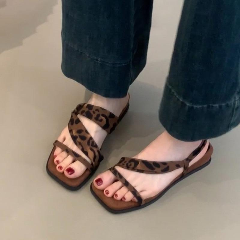 Thick-soled square head retro word with sandals women wear summer with skirts casual two sandals