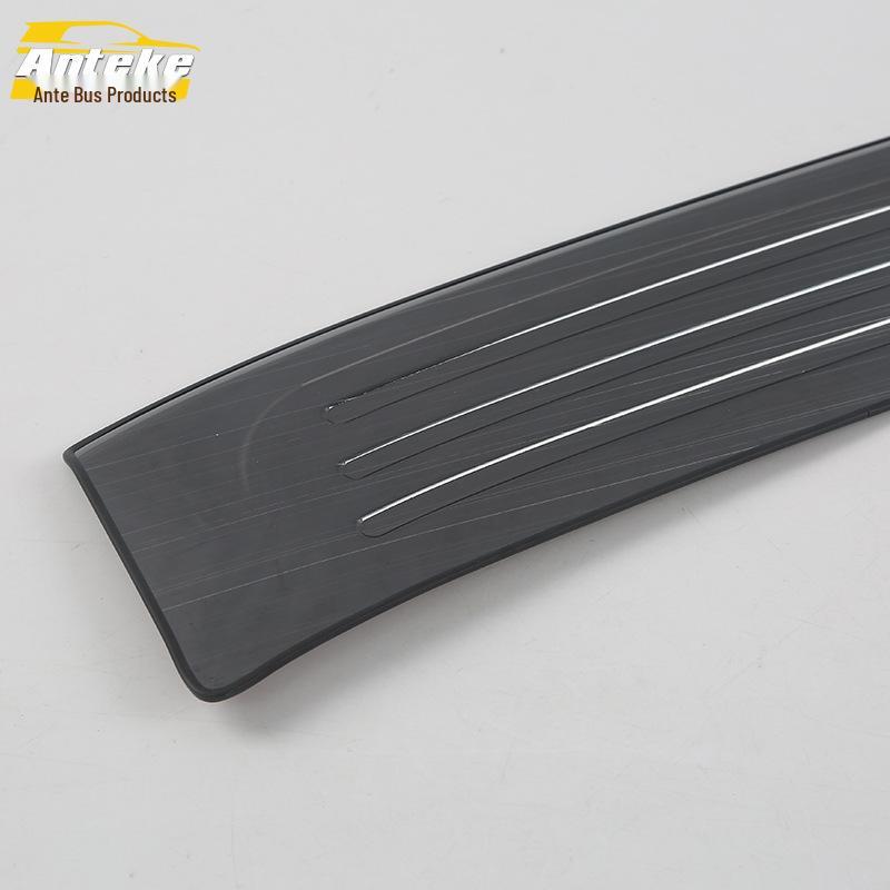 18 CC Rear Guard Plate Stainless Steel Trunk Protector for Tailgate