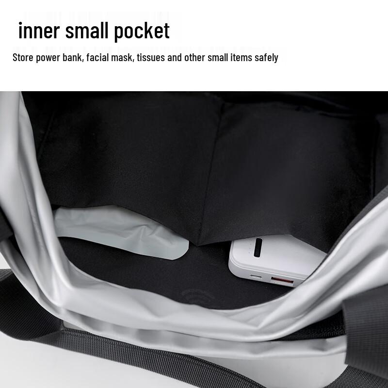 Lee Large Capacity Travel & Gym Bag with Dry/Wet Separation