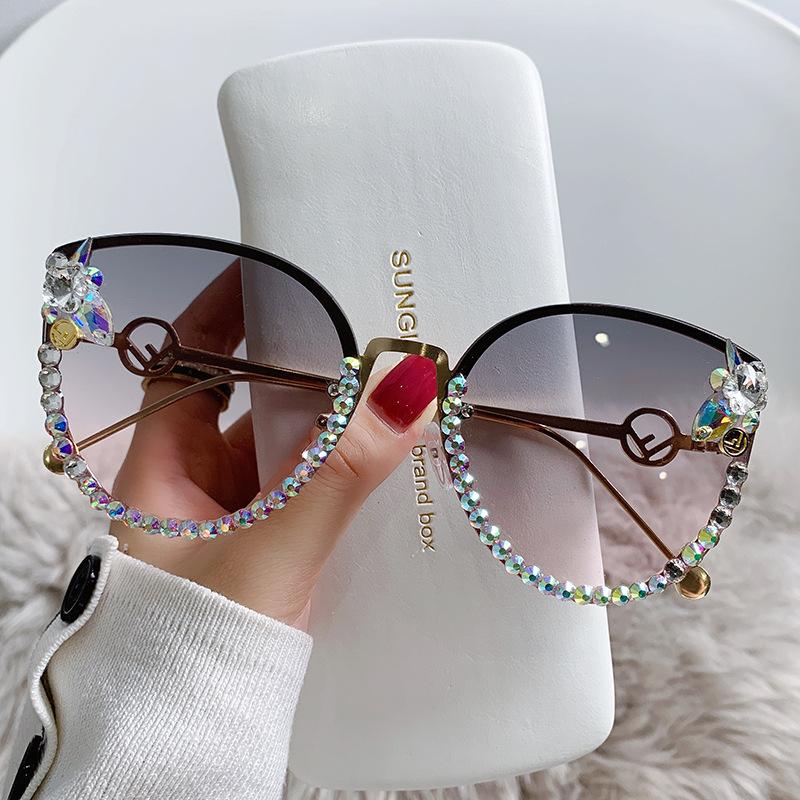 Diamond-inlaid cat eye retro sunglasses large frame sunglasses women's metal temple hollow sunglasses