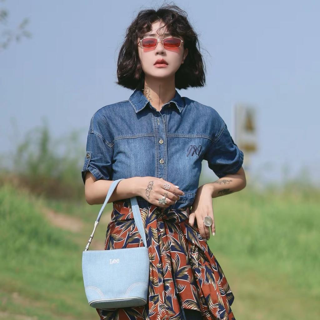 New Lee Fabric+Artificial Leather Baby Blue Shoulder Bag, Bucket Bag, Shoulder Bag Regular Women's Vintage Light Cow LE240070M-521