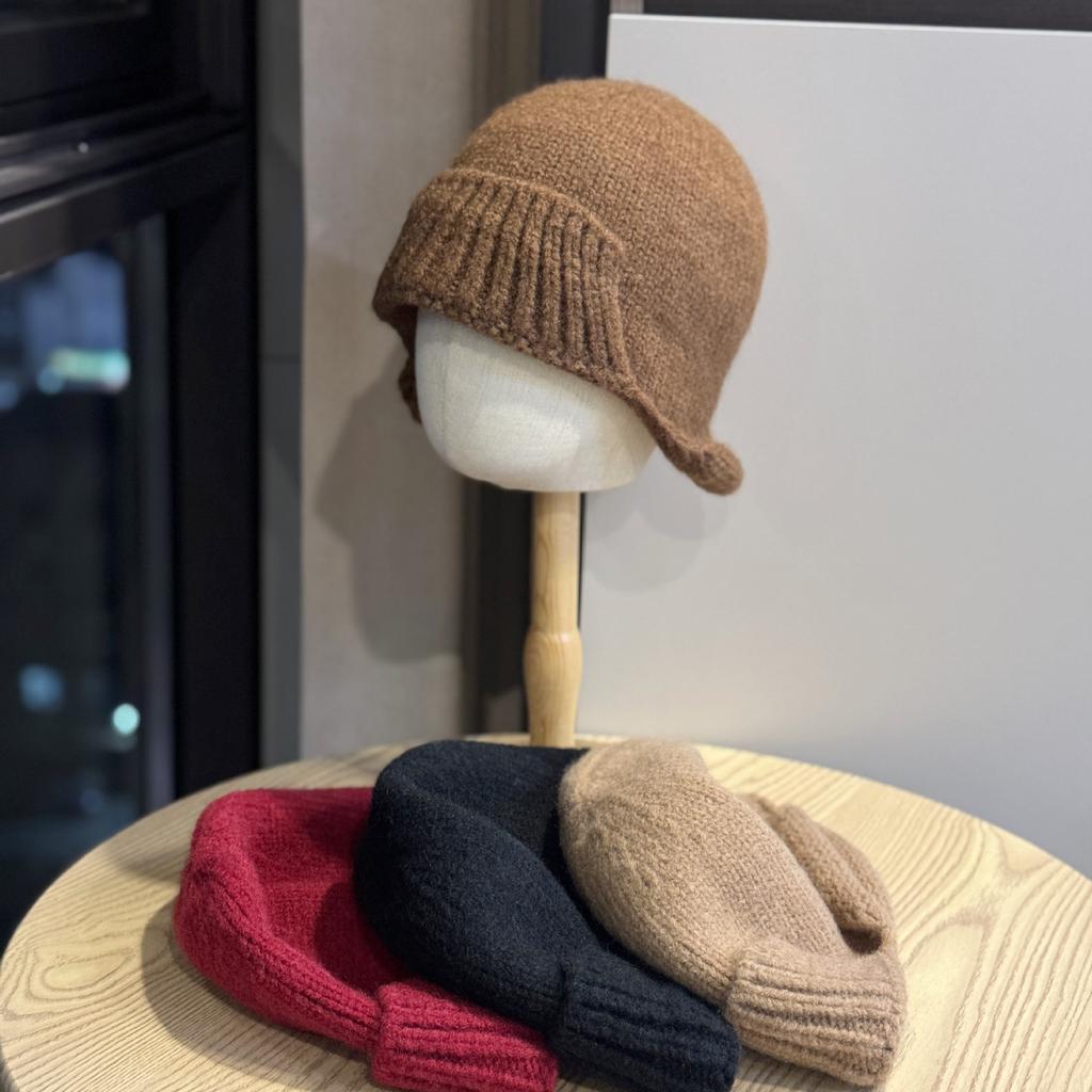 New Autumn and Winter Niche Short Ear Protecting Knitted Hat for Women Warm and Slimming Personalized Rope Knitted Hat Lei Feng Hat